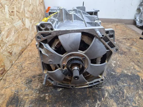 Motor elétrico Nissan usado OEM 5AQ609 image 4