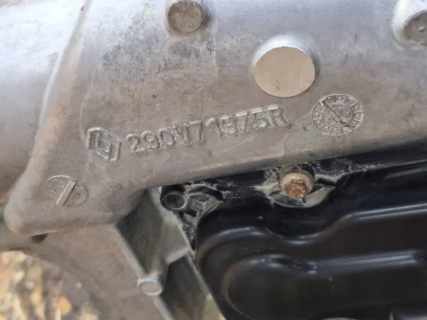 Motor elétrico Nissan usado OEM 5AQ609 image 6