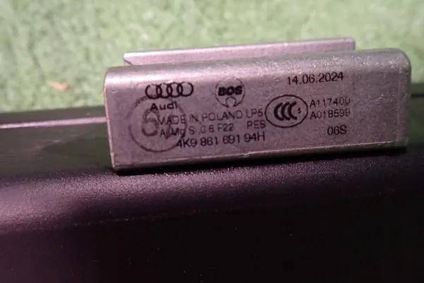 Audi A6 C8 Taka Tavaratilan Verkkorulla OEM 4K9861691 image 3