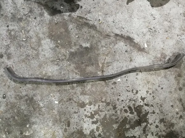 Joint de capot BMW E21 OEM - Pièce d'origine usagée image 2