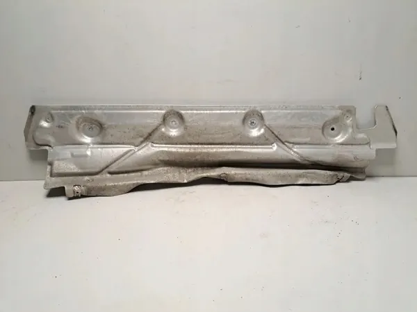 Escudo térmico BMW X5 G05 OEM 7424936 - Usado image 2