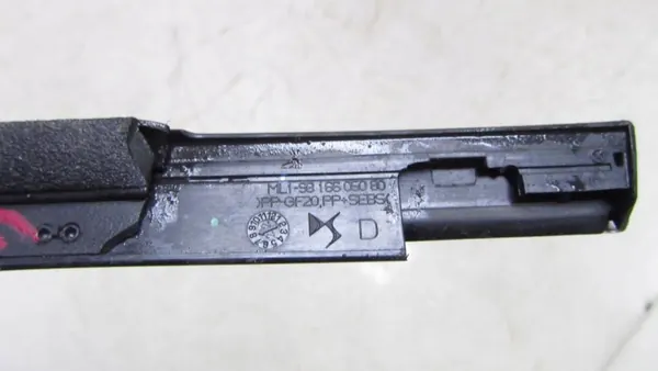 OEM 9816605080 Lame Racleur Avant Droit Citroen DS7 image 5