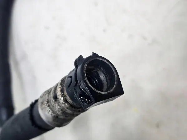 BMW 5 F10 F11 10-17 Tuyaux de Refroidissement Huile 3.0B image 7