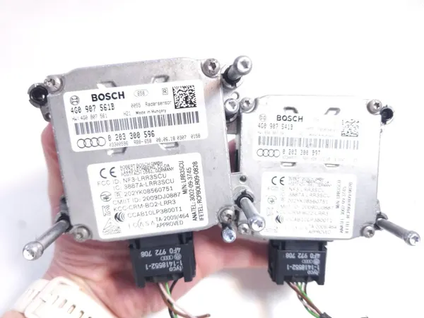 ACC-tutkasetti Audi A6 C7/A7 C7 OEM 4G0907541B/4G0907561B image 3