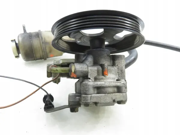 Bomba de dirección Mitsubishi OEM 4G93 - Usada image 3