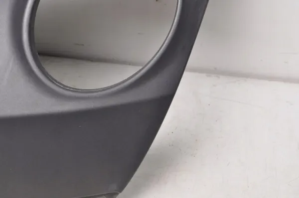 Aston Martin Vantage Heckstoßstangenverkleidung OEM BG33-17E955 image 6
