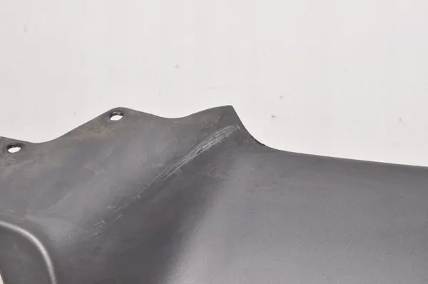 Aston Martin Vantage Heckstoßstangenverkleidung OEM BG33-17E955 image 8