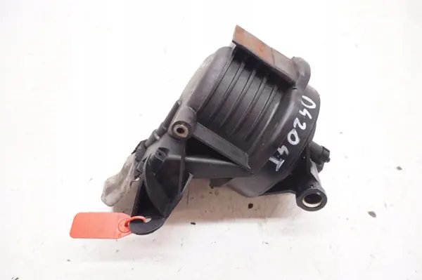 Volvo Bränslefilterhus OEM 9645928180 D4204T image 5