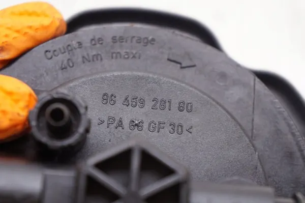Volvo Bränslefilterhus OEM 9645928180 D4204T image 6