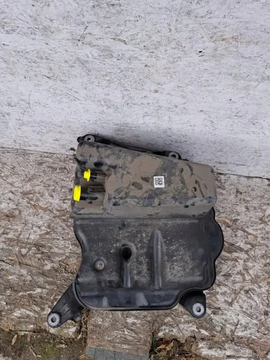 Audi AdBlue Tank OEM 4K0131878J - Gebruikte Staat image 6