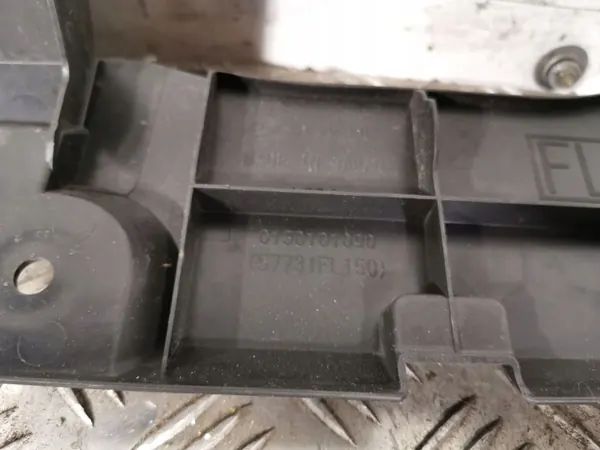 Subaru OE Radiatorrooster 57731FL150 - Voor rechts image 3