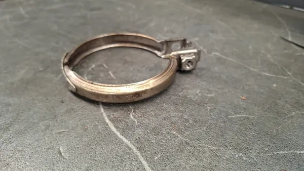 Collier d'échappement Mercedes W220 A0039950102 image 4