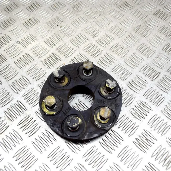 Accouplement d'arbre de transmission Mercedes-Benz A1264110215 image 4