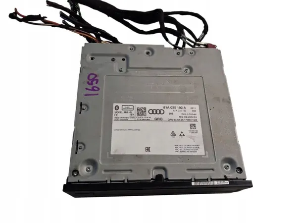 Audi Q2 2017 Multimedia-asema OEM 81A035192A image 3