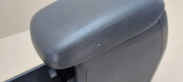 Accoudoir central OEM Subaru Forester III image 3