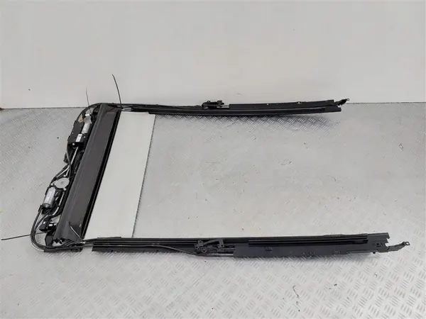 Toit ouvrant Ford OE OEM LJ6B-F50F02-AA Kuga III image 6