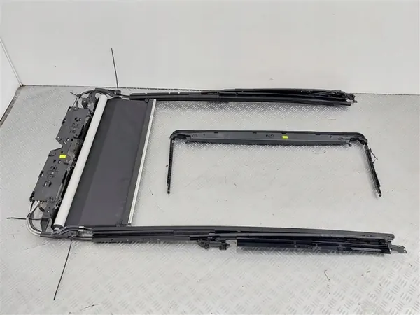 Toit ouvrant Ford OE OEM LJ6B-F50F02-AA Kuga III image 7