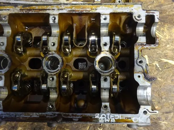 Cilinderkop GOLF V AUDI TT 8J A3 8P 2.0 TFSI 06F103285 image 10