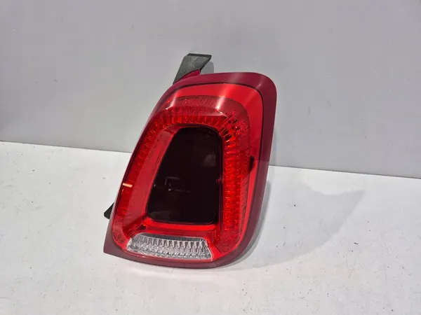 Luz Trasera Derecha Fiat 500 Lift 2015- OEM 52007422 image 2