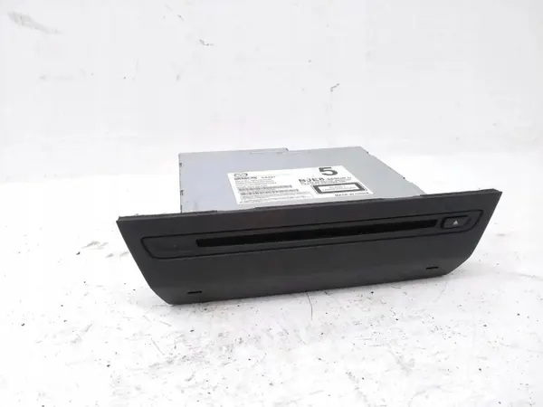 MD492446 Mazda OE Changer CD pour 121 III 2.19L Diesel image 2