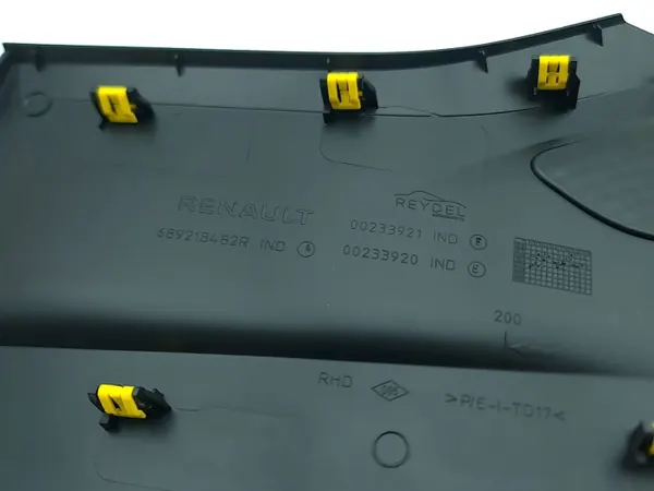Renault Captur II 2022 Cache Latéral Tunnel OEM 689218482R image 7