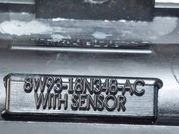 Manguera de agua Jaguar XF X250 OEM 8W93-18N348-AE/AC image 3