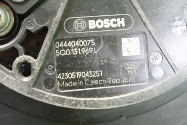 AdBlue-tank OEM 5Q0131969L voor VW Passat B8 Skoda Superb image 4