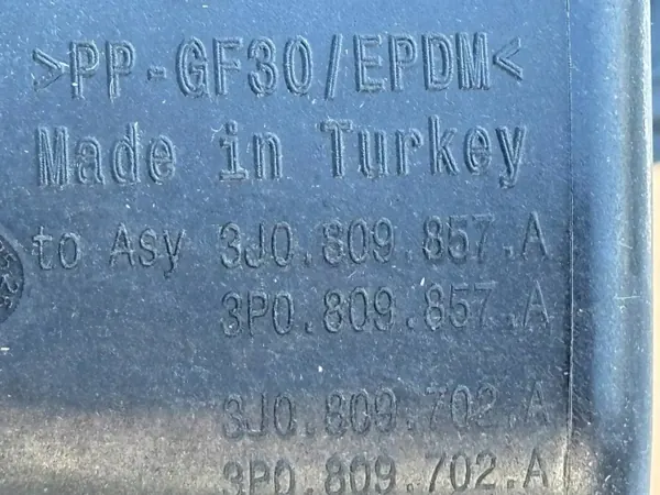 VW Passat B9 tankklepraam OEM 3P0809702 image 7