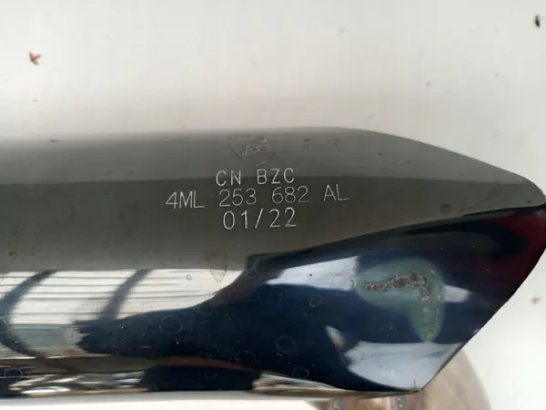 Lamborghini URUS Auspuffendrohr OEM 4ML253682AL image 8