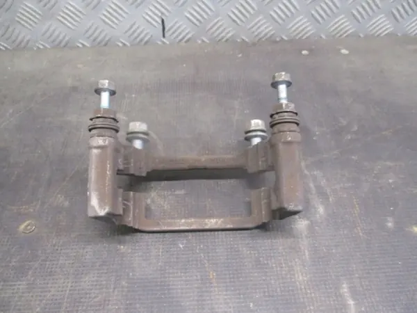 Bakre koppling OEM JARZMO TYŁ AUDI A6 C8 18-23R image 3
