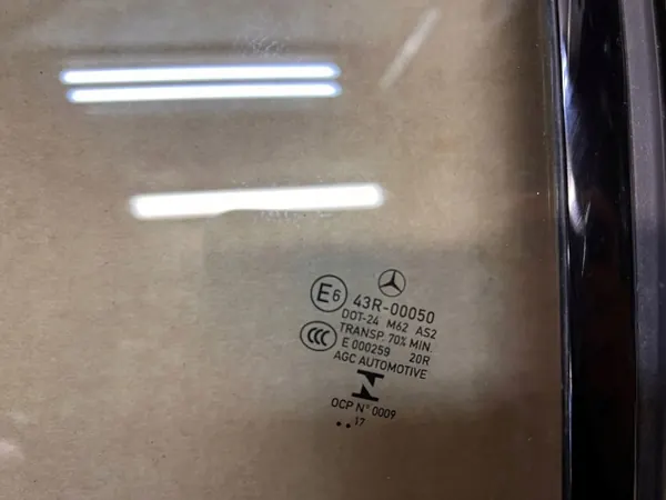 Mercedes E 238 Cabrio Heck rechts Glas OEM A2386704800 image 3