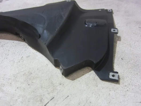 Para-lama BMW OEM 8055020 Triângulo Direito image 4