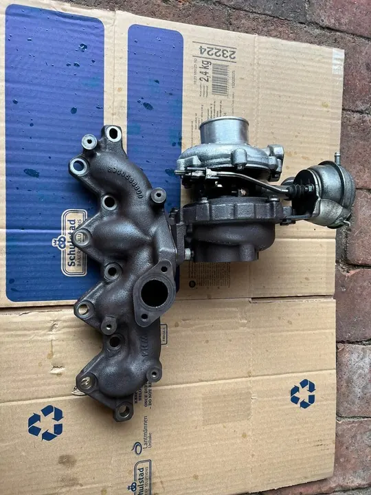 TURBINA Opel Astra J Zafira B Corsa D Meriva A B 1.7 CDTI image 2