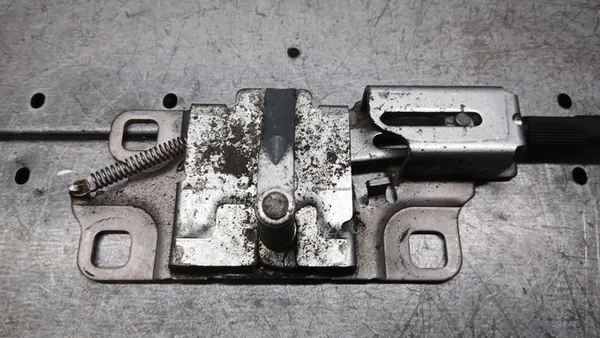 Fechadura do porta-malas Audi A8 D3 2002-2009 3.0 TDI image 2