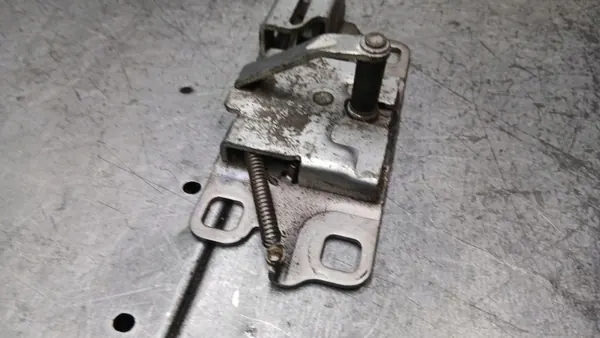 Fechadura do porta-malas Audi A8 D3 2002-2009 3.0 TDI image 4