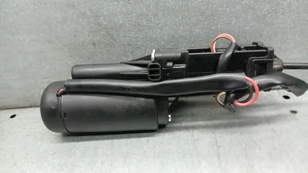 Fechadura do porta-malas Audi A8 D3 2002-2009 3.0 TDI image 7