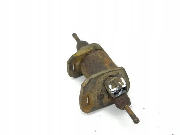 Mercedes-Benz S W220 Brandstofpomp OEM A0099975281 image 7