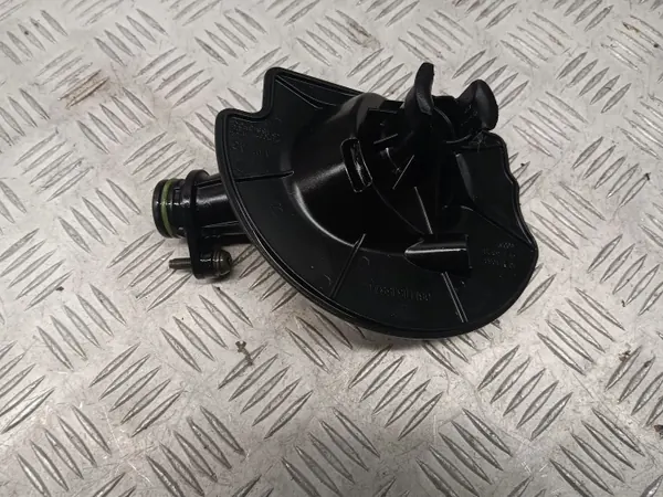 Audi Q7 Oljefylltapp OEM 06M115155M - Begagnad image 3
