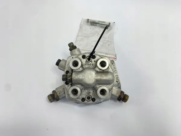 Distribuidor Combustible OEM 0438101026 Mercedes W124 image 2