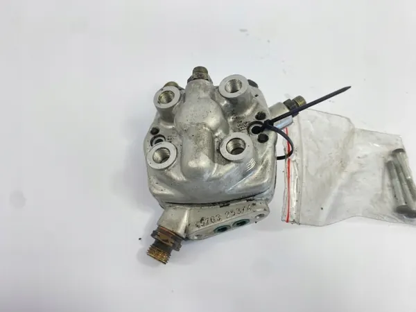 Distribuidor Combustible OEM 0438101026 Mercedes W124 image 5