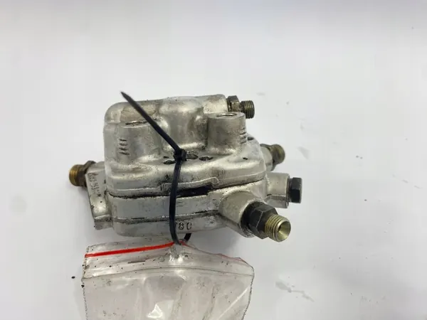 Distribuidor Combustible OEM 0438101026 Mercedes W124 image 6