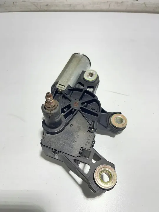 Audi OE 8E9955711A Scheibenwischermotor image 3