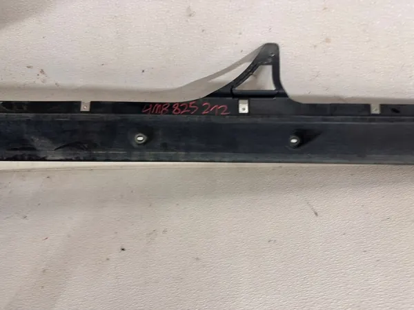 OEM 4M8825212 Proteção de Soleira Direita Audi image 4