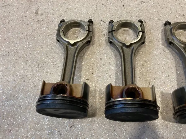 Piston avec Bielle A1330300020 Mercedes-Benz image 3