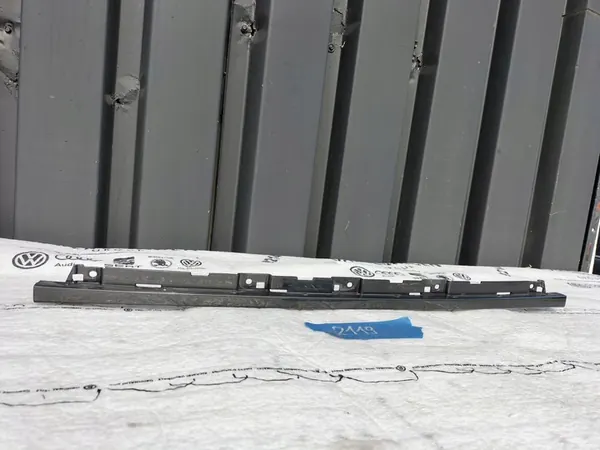 AUDI Q5 2.0 2017 Connettore Paraurti Anteriore 80A807661 image 2