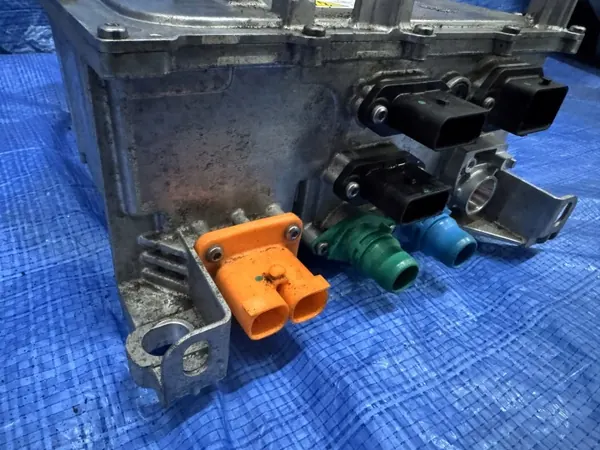 OEM 9849225380 Omvormer voor Peugeot E-208 II - Gebruikt image 3