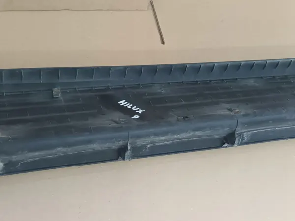 OEM 51773-0K270 Höger stegplatta Toyota Hilux VIII image 10