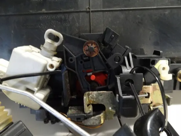 OEM 4B9945695D Takalistan valojuova taka Audi A6 image 6