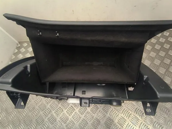 Boîte à gants Mercedes-Benz GLE 2020 OEM A1676804200 image 3