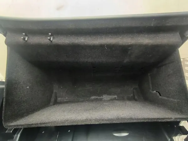 Boîte à gants Mercedes-Benz GLE 2020 OEM A1676804200 image 4